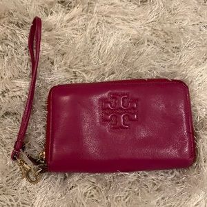 Magnetta Tory Burch Wristlet